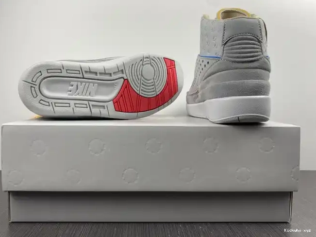 Jordan Retro Union Fog Grey DN3802-001 2 0518